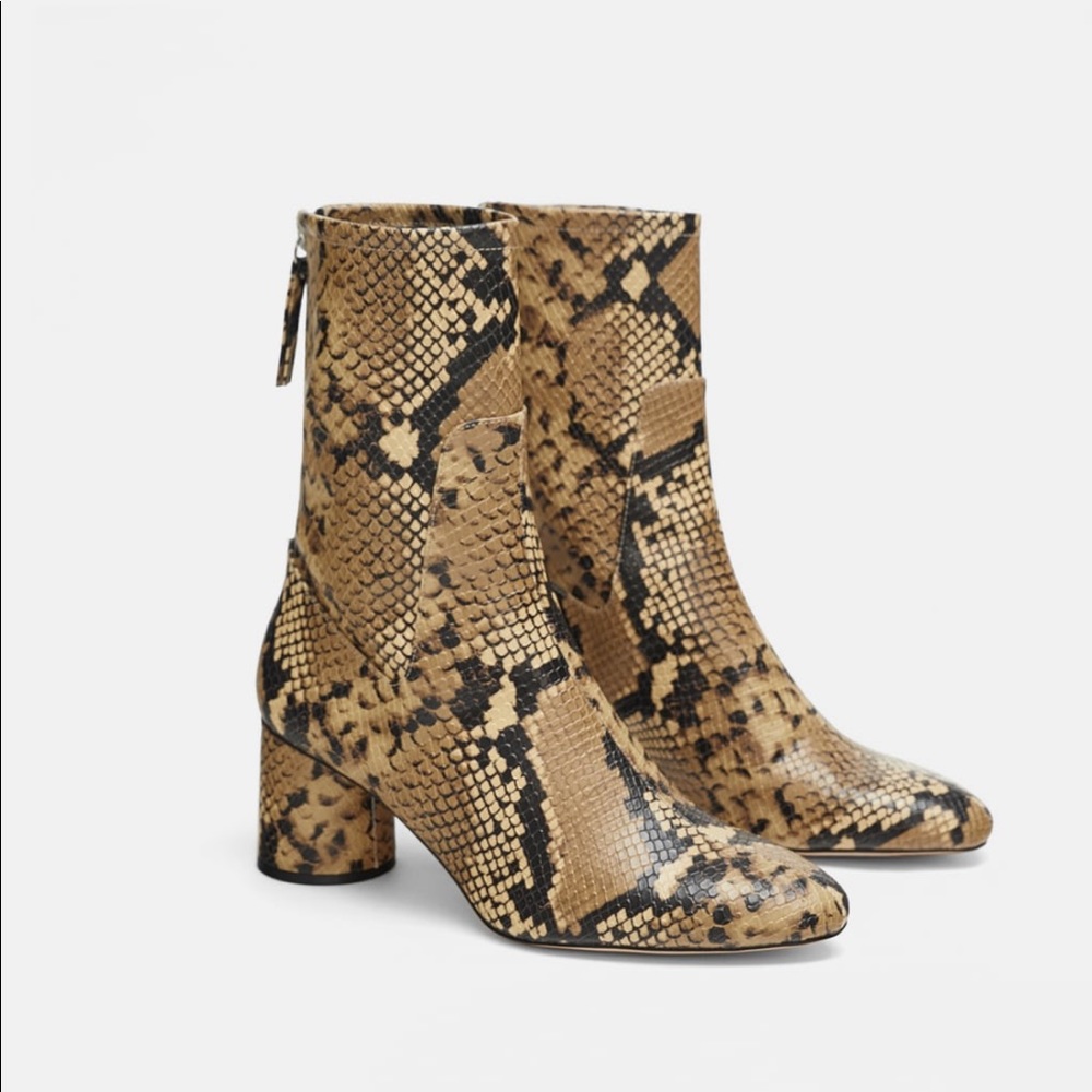 WORN TWICE** ZARA animal print booties